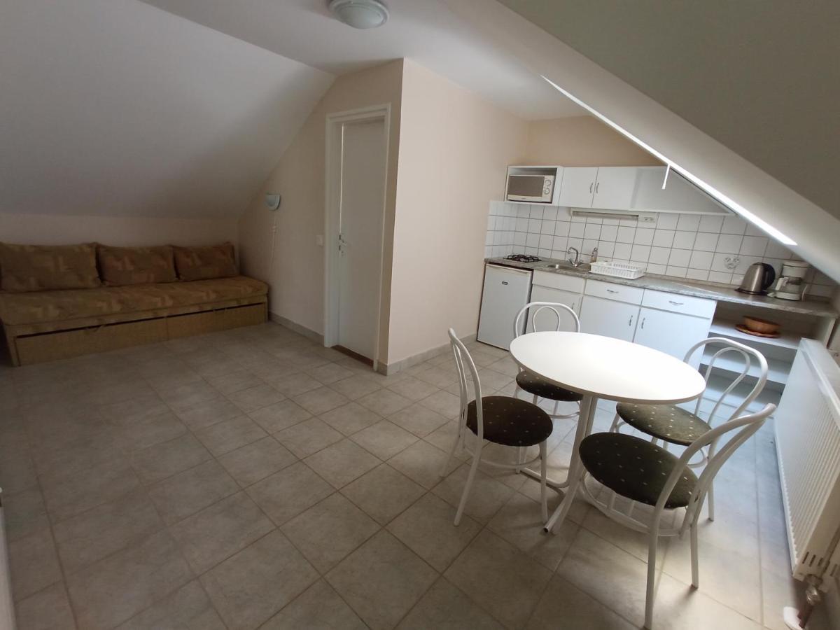 Markal Apartman Hévíz Esterno foto