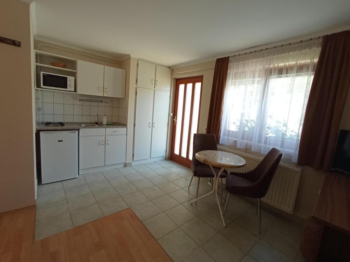 Markal Apartman Hévíz Esterno foto