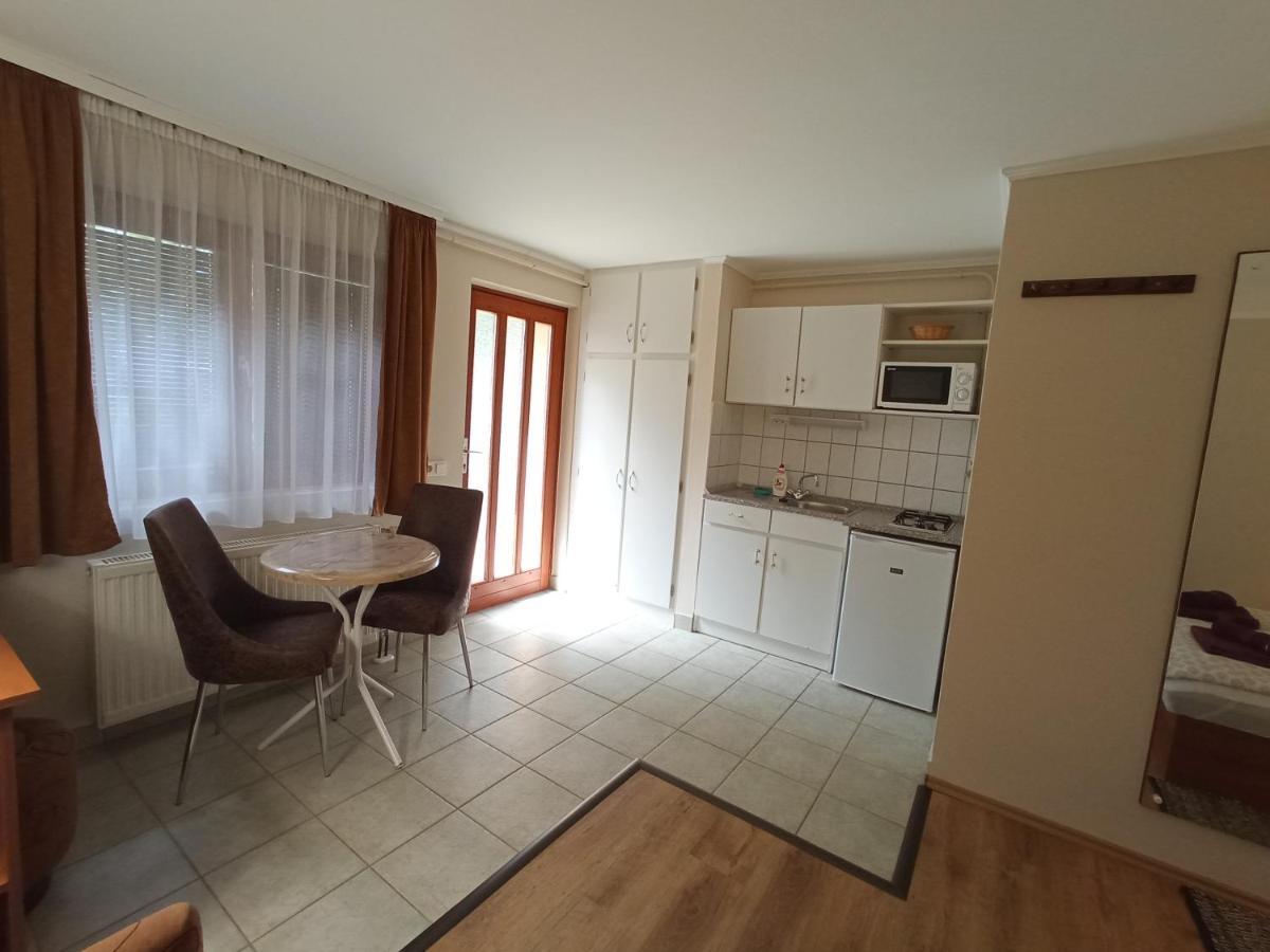 Markal Apartman Hévíz Esterno foto