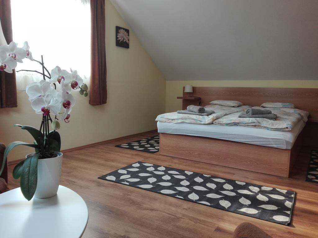 Markal Apartman Hévíz Esterno foto