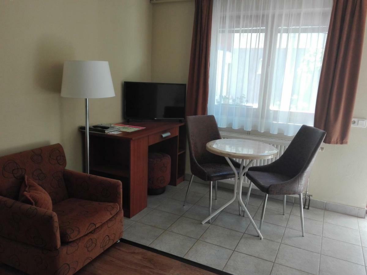 Markal Apartman Hévíz Esterno foto
