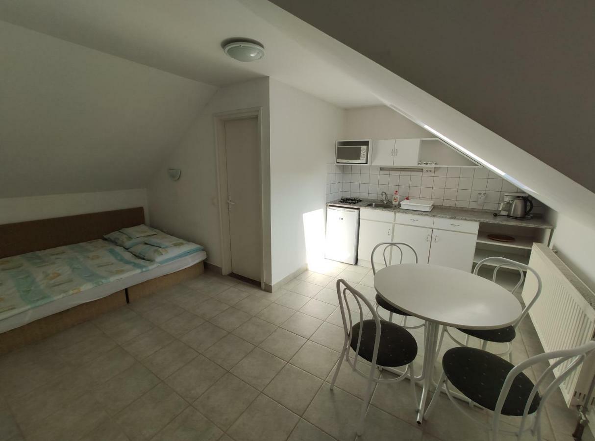 Markal Apartman Hévíz Esterno foto